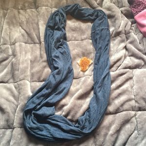 Infinity scarf